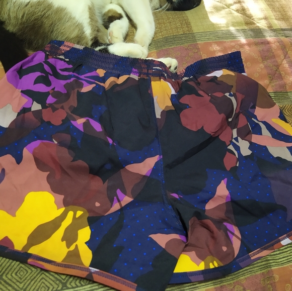 Athletic short - Picture 2 of 4